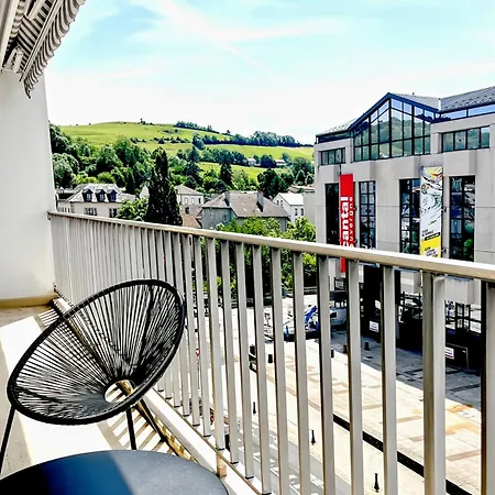 App 94 M2, Balcon, Ascenseur, 2 Ch, 4 Couchages Apartment Aurillac