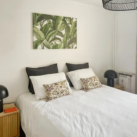 App 94 M2, Balcon, Ascenseur, 2 Ch, 4 Couchages Apartment Aurillac
