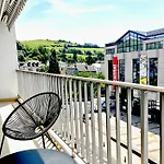 App 94 M2, Balcon, Ascenseur, 2 Ch, 4 Couchages Apartment Aurillac