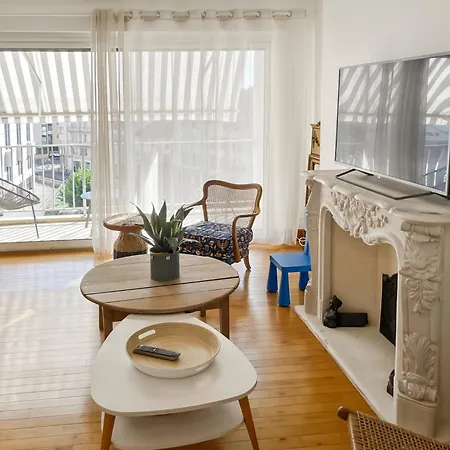 Apartamento App 94 M2, Balcon, Ascenseur, 2 Ch, 4 Couchages Aurillac