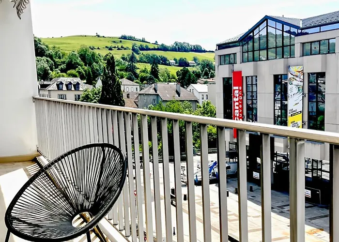 App 94 M2, Balcon, Ascenseur, 2 Ch, 4 Couchages Appartement Aurillac