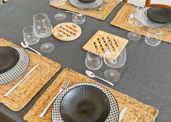 Appartement App 94 M2, Balcon, Ascenseur, 2 Ch, 4 Couchages *